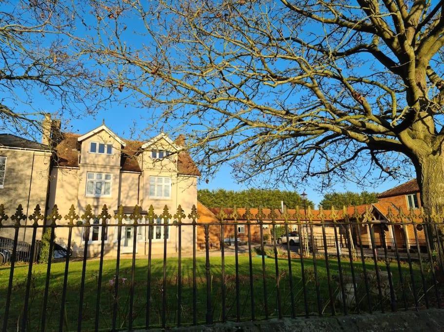 Stylish 2 Bed Apart In The Heart Of North Norfolk North Walsham Extérieur photo